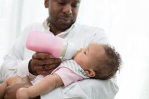 Wat te doen bij een lekkende babyfles?